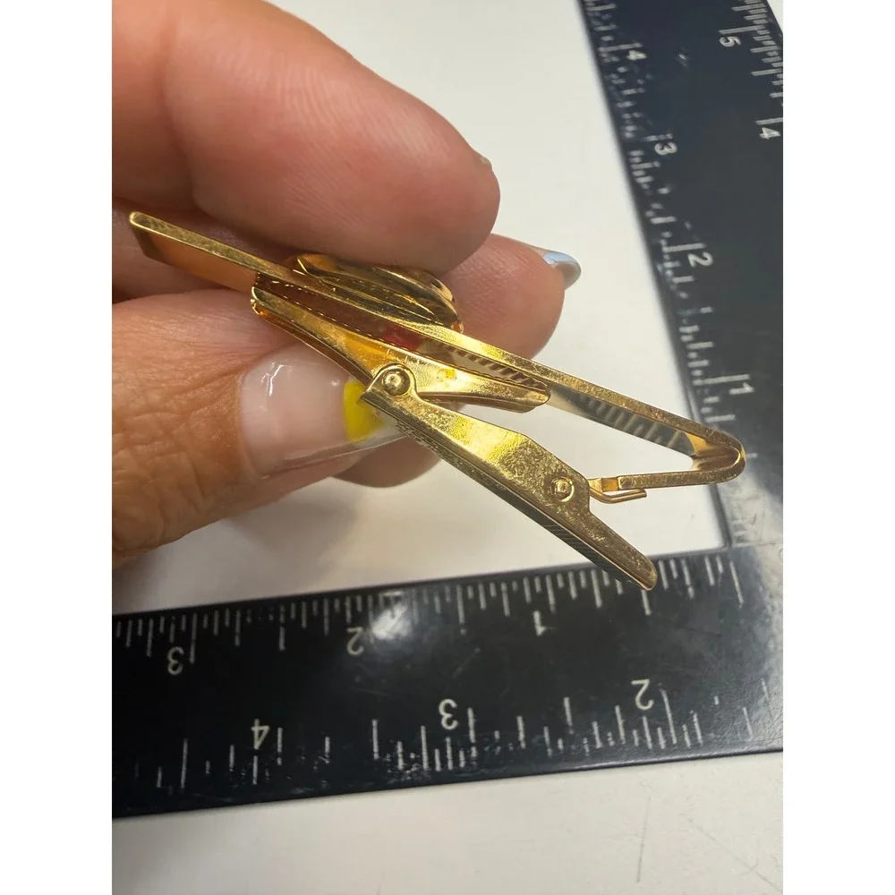 Wedgwood tie bar